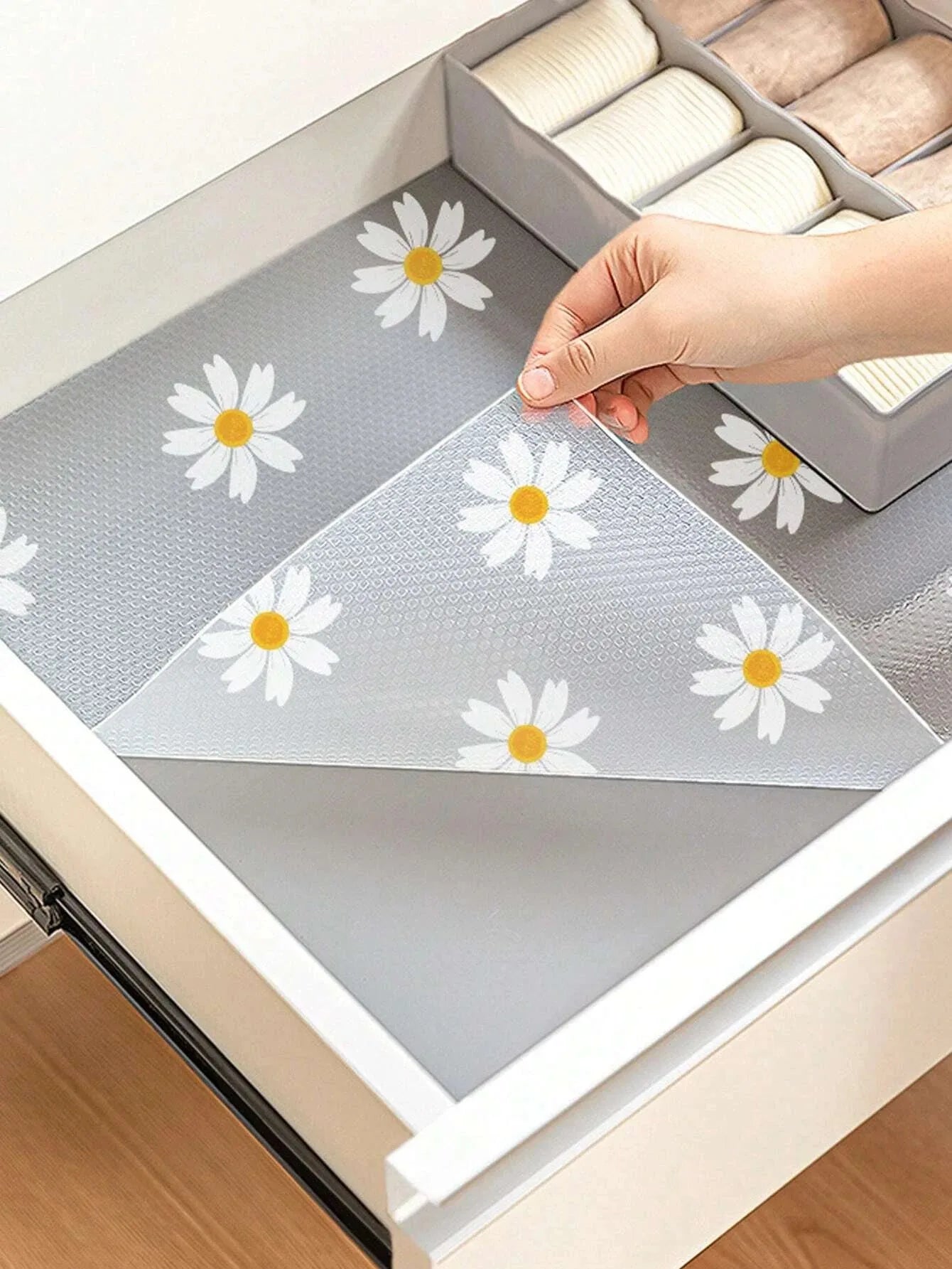 100Roll/200Rolls/500Rolls  Daisy Shelf Liner For Kitchen Cabinets EVA Waterproof Fridge Pad Cupboard Mat Easy Placemats Non-Adhesive Drawer Liner 100x30cm